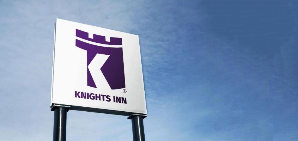 Knights Inn Cleveland/Macedonia Екстериор снимка